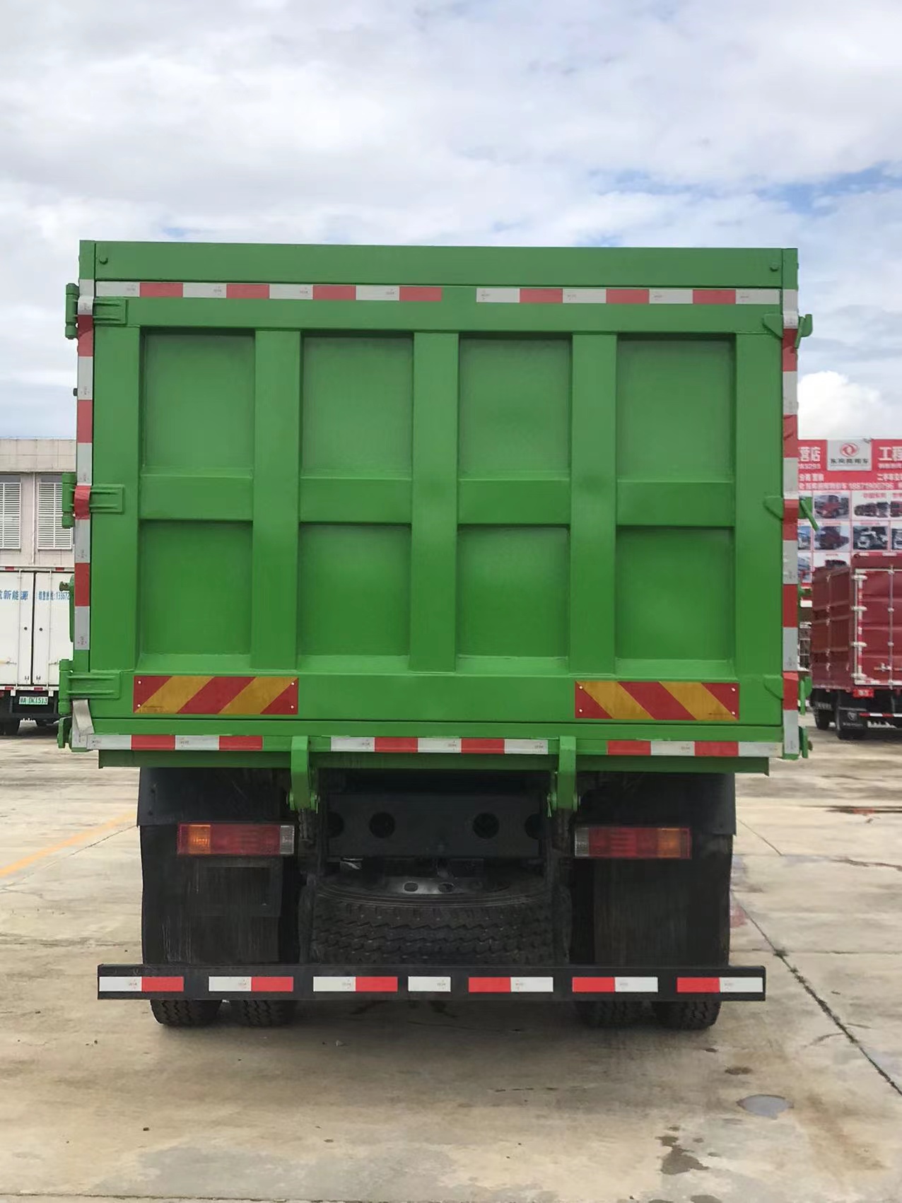 Xuande 6 series 6*2 dump truck