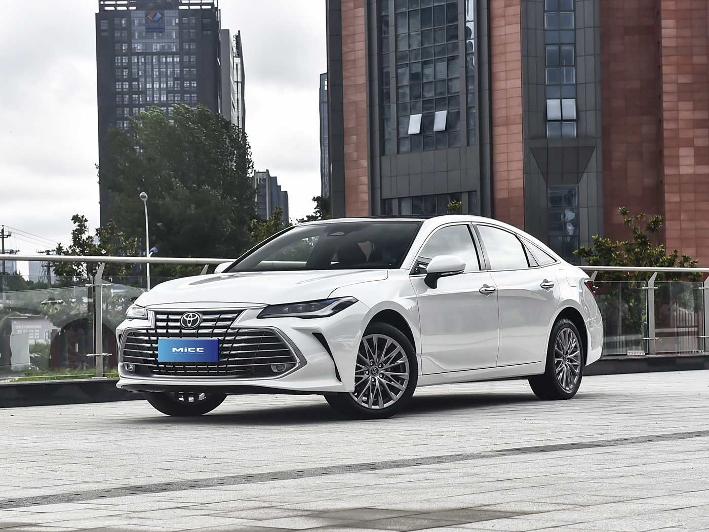 Faw Toyota avalon 2024 2.0L 