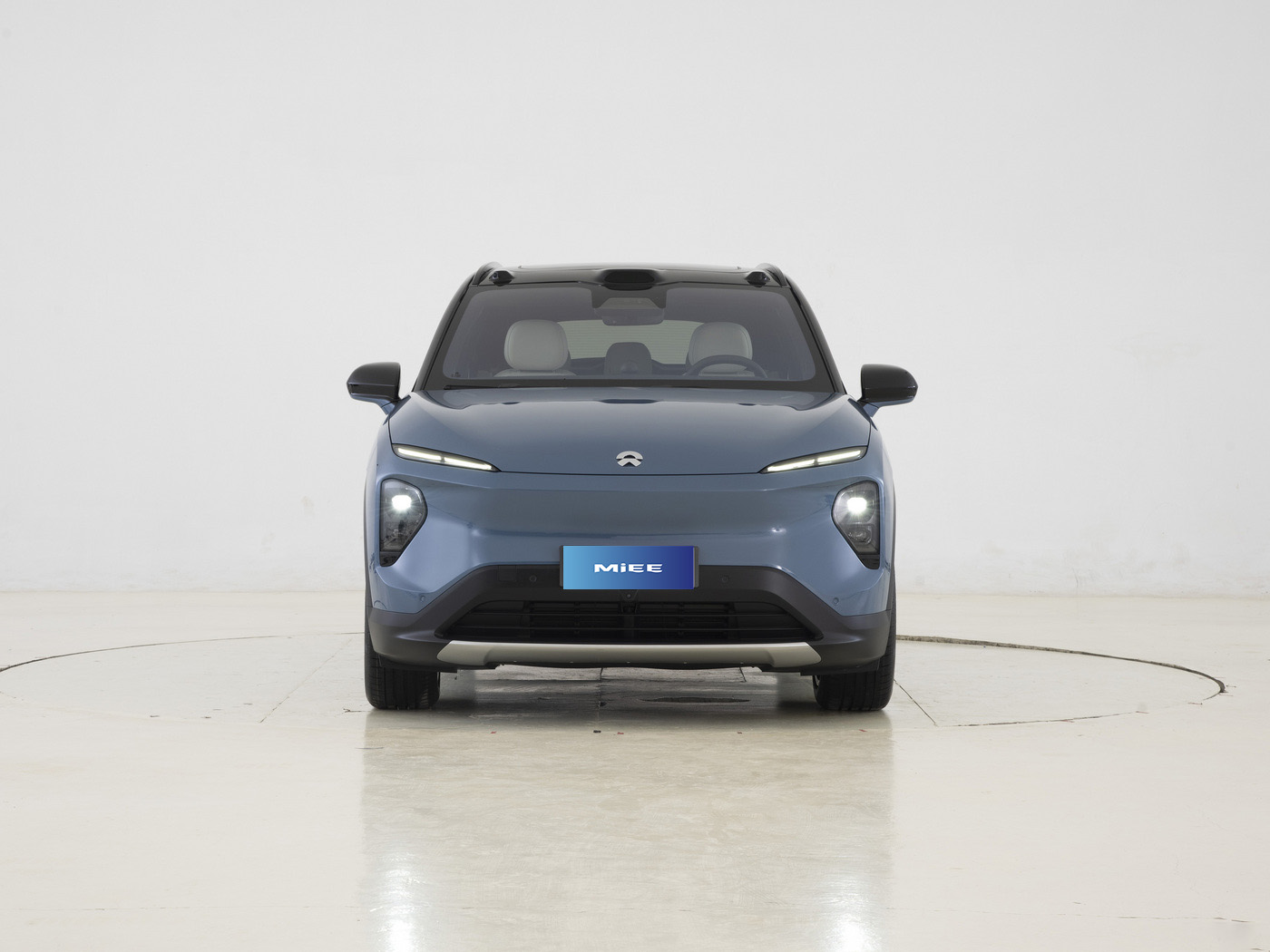 NIO-ES7